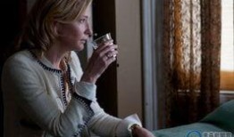 《蓝色茉莉》在线观看,揭秘纽约社交名媛的华丽陨落与重生之路